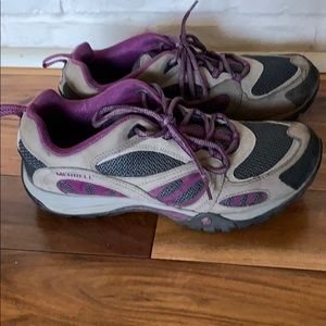 Merril Hiking shoes